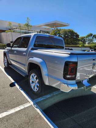 VOLKSWAGEN AMAROK 3.0 V6 TDI DIESEL HIGHLINE CD 4MOTION AUTOMÁTICO